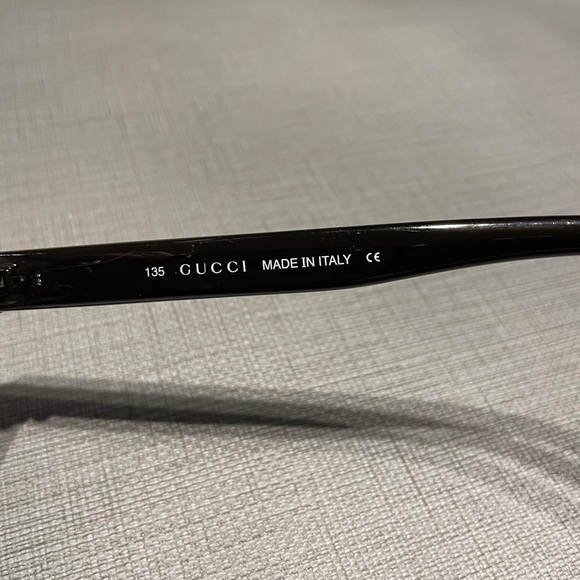 Gucci glasses for sale - Picture 3 of 3